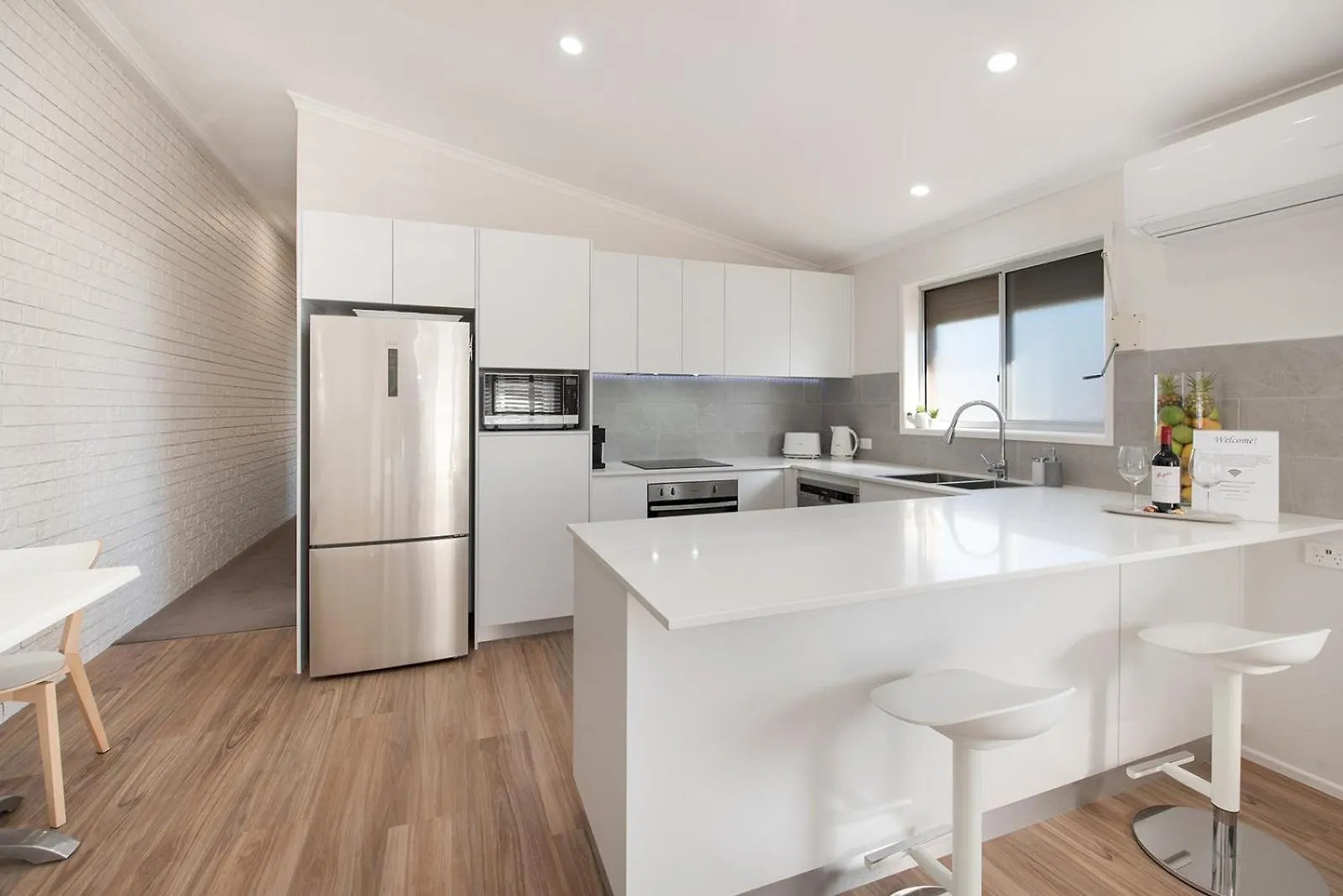 Modern & Convenient Apartment Maroochydore
